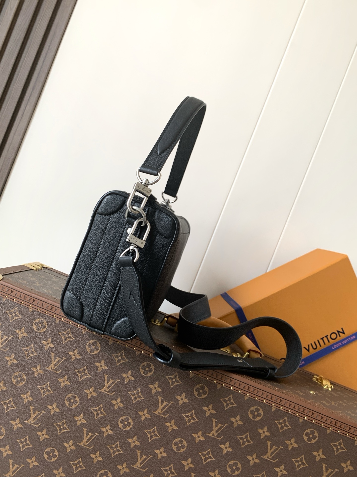 M11615 LV Soul Trunk East West handbag - 图片 3