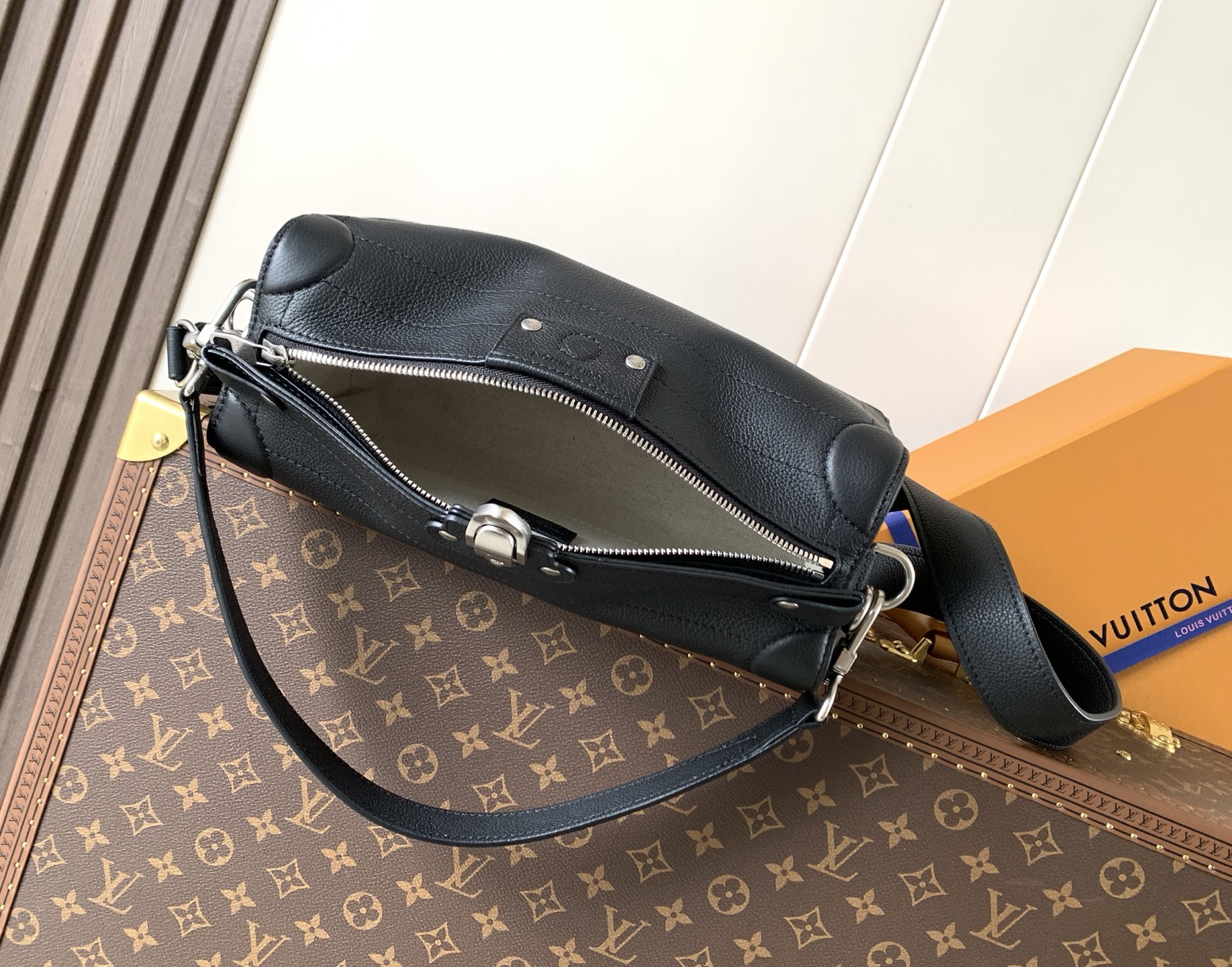 M11615 LV Soul Trunk East West handbag - 图片 9