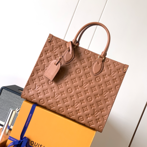 M12775 LV OnTheGo medium handbag