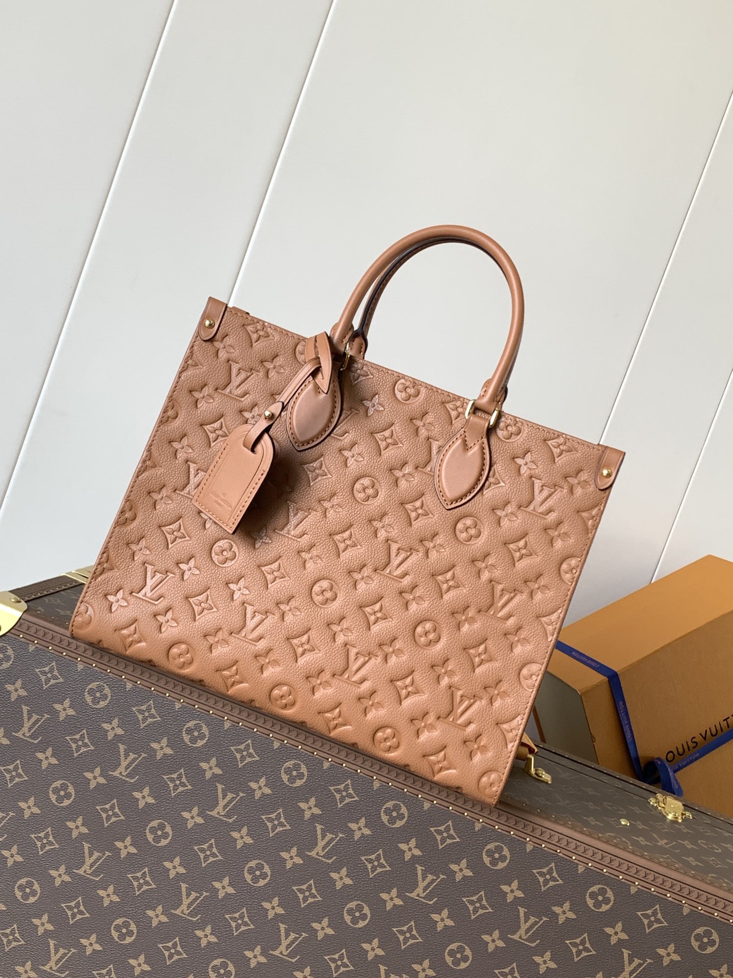 M12775 LV OnTheGo medium handbag - 图片 3