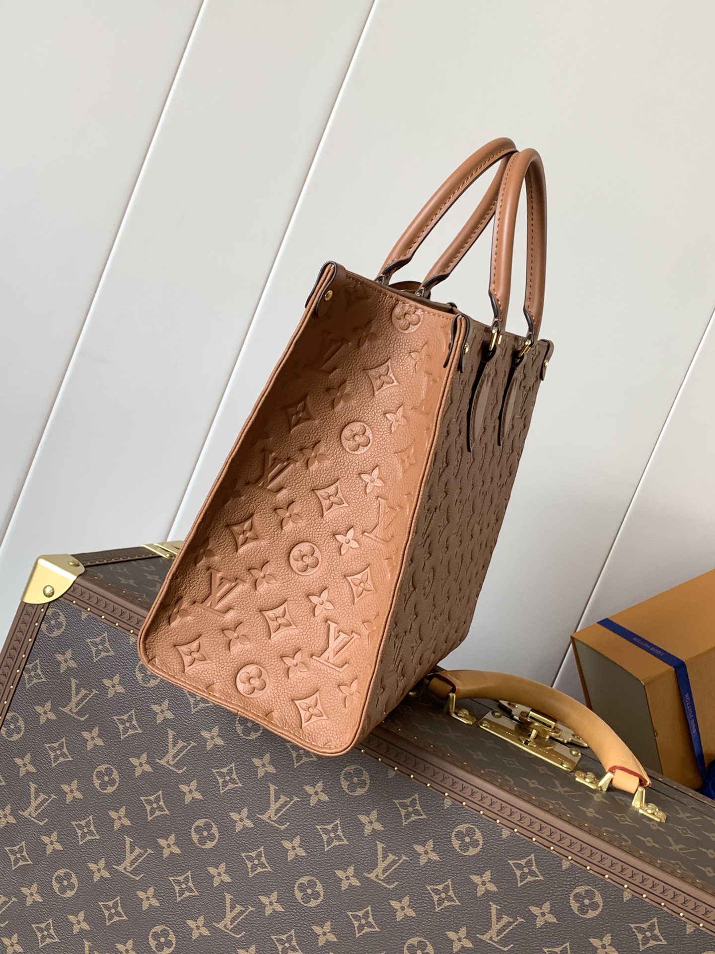 M12775 LV OnTheGo medium handbag - 图片 6