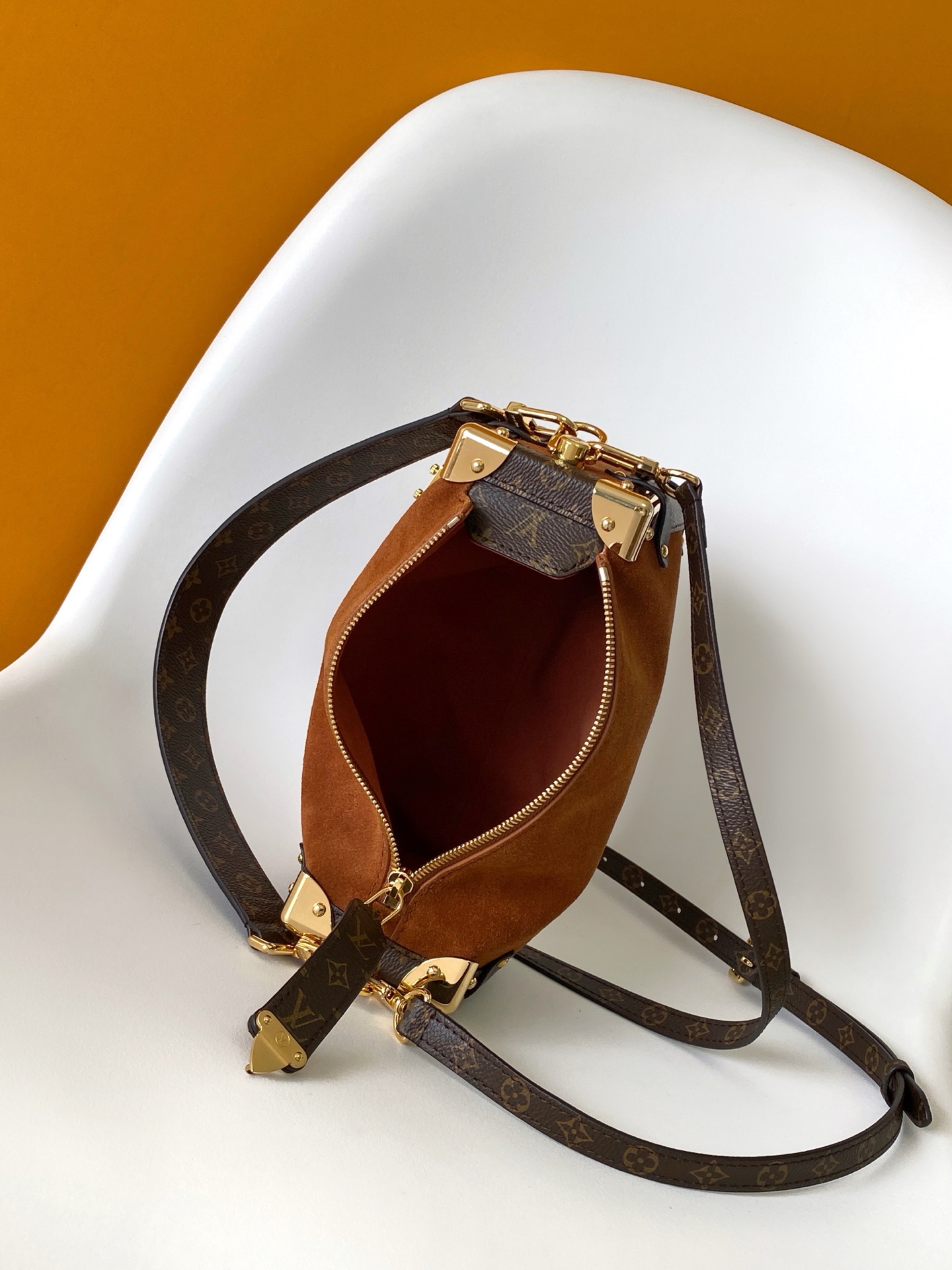 M15072 LV Side Trunk medium handbag - 图片 9