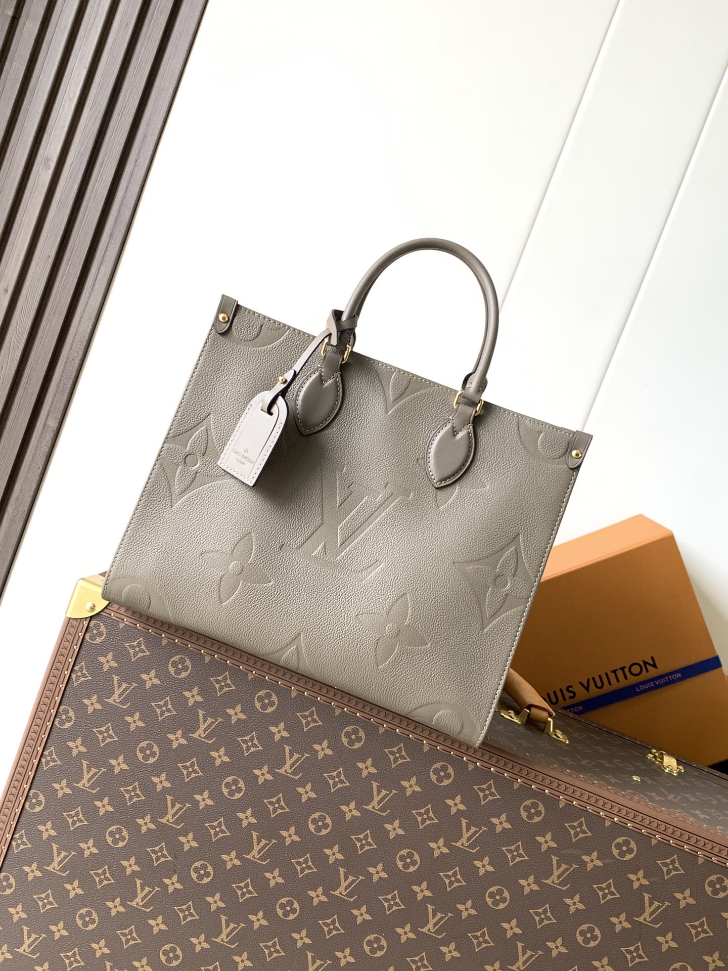 M25523 LV OnTheGo medium handbag - 图片 3