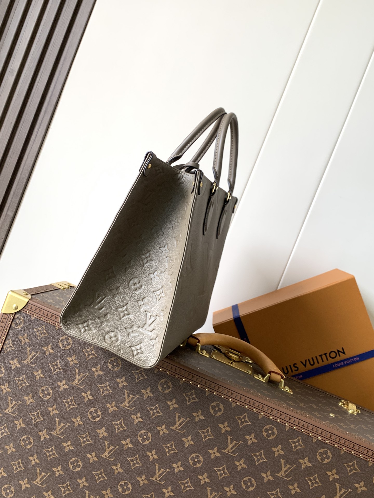 M25523 LV OnTheGo medium handbag - 图片 4