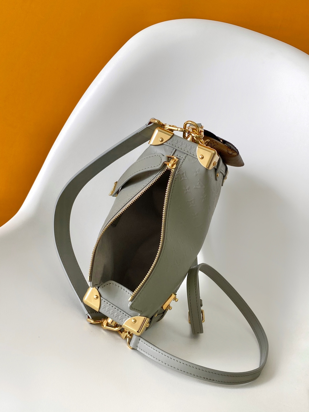 M25602 LV Side Trunk medium handbag - 图片 9