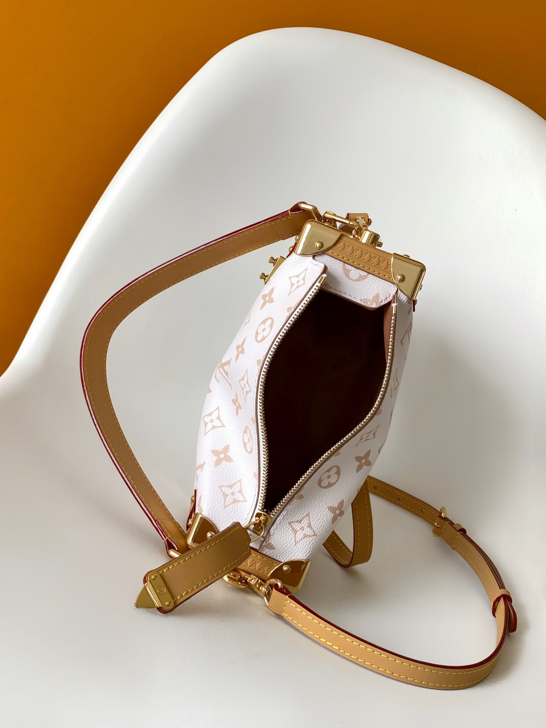 M26287 LV Side Trunk handbag - 图片 9