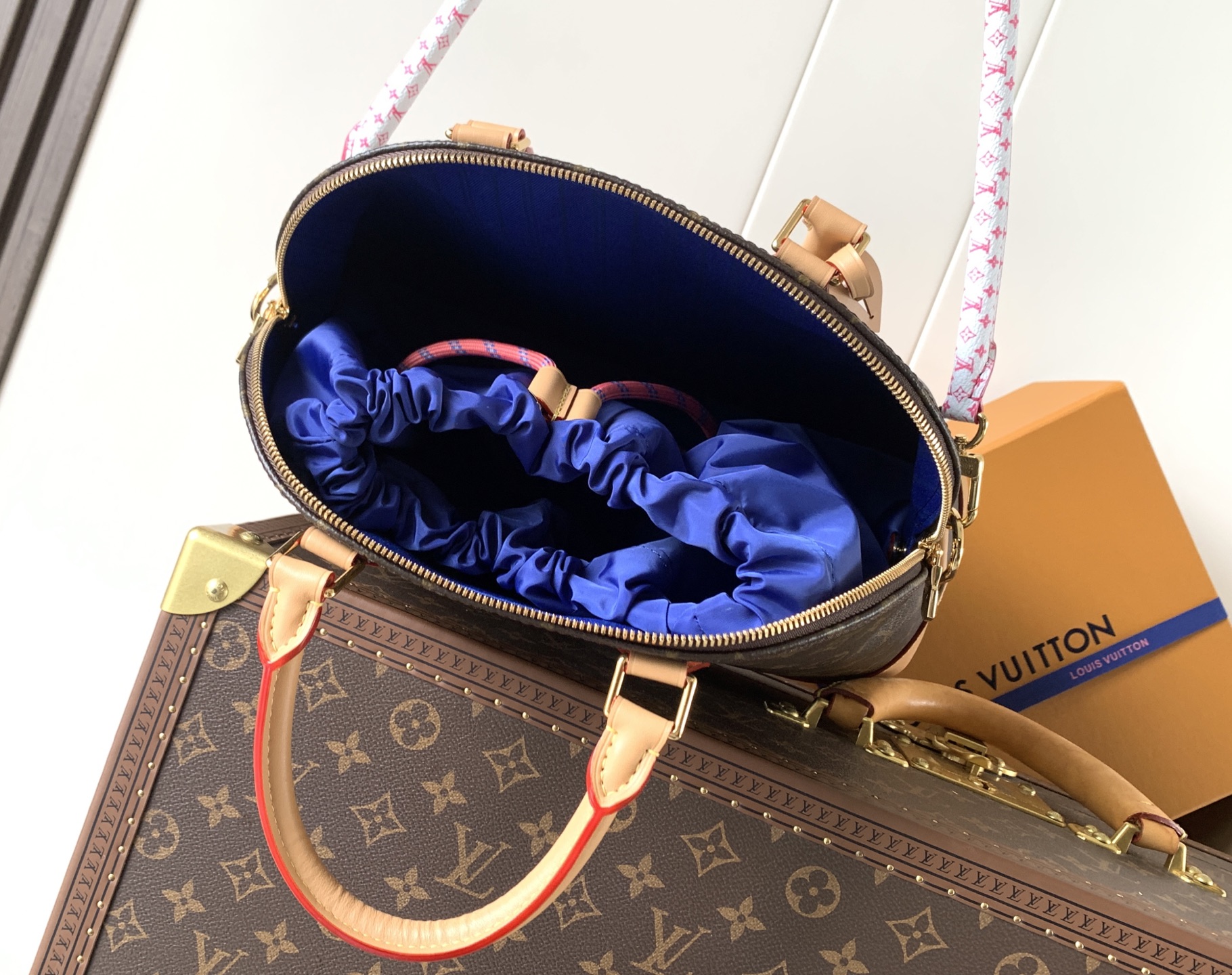 M27327 LV Alma Soft medium handbag - 图片 9