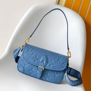 M27362 LV Diane handbag