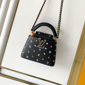 M27637 LV Capucines handbag