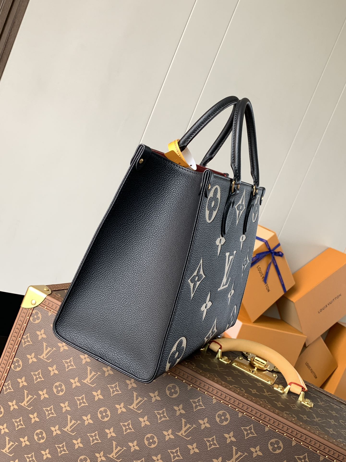 M45495 LV OnTheGo medium handbag - 图片 3