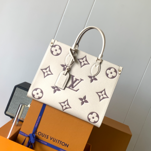 M45496 LV OnTheGo medium handbag