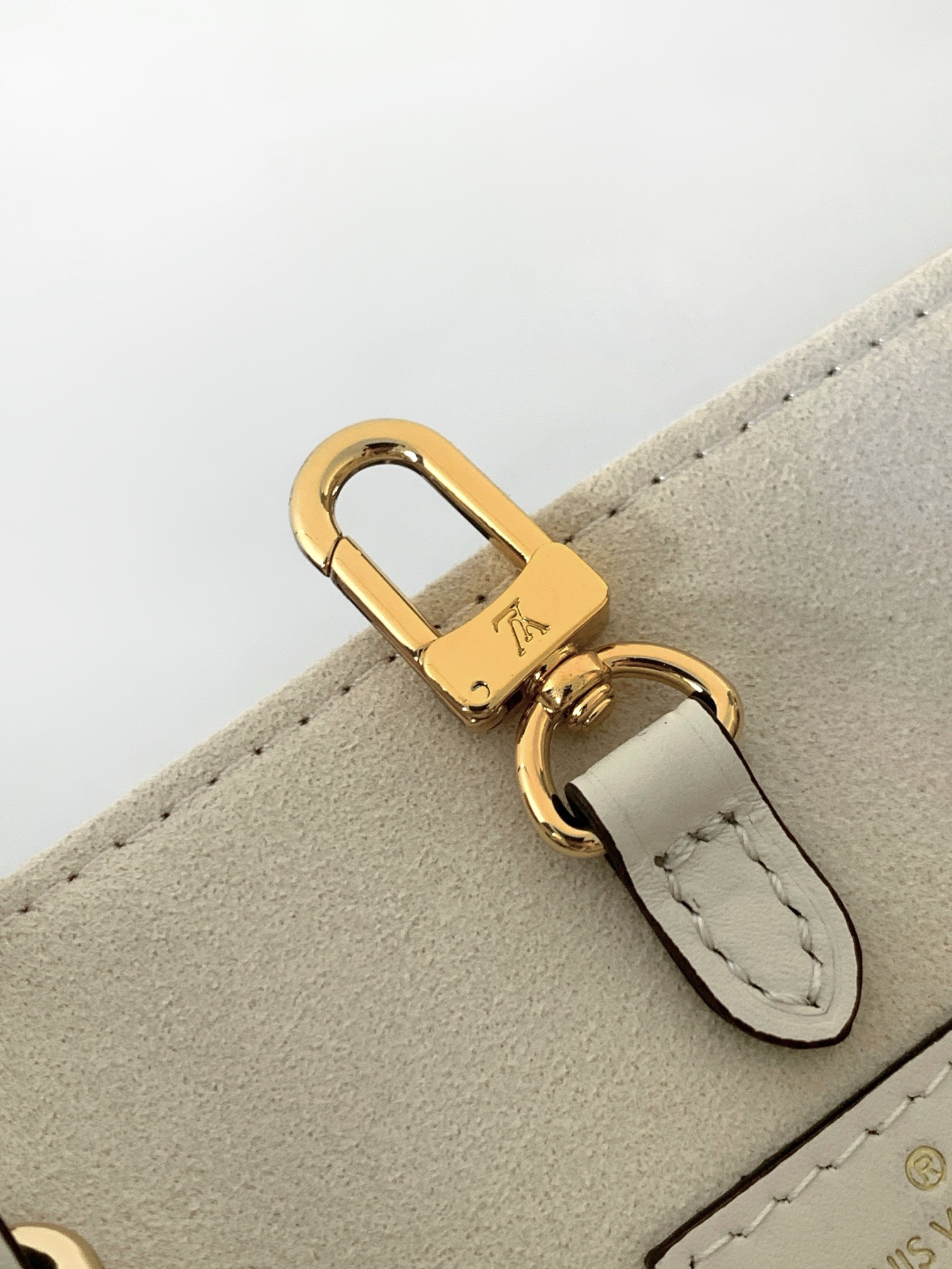 M45496 LV OnTheGo medium handbag - 图片 10