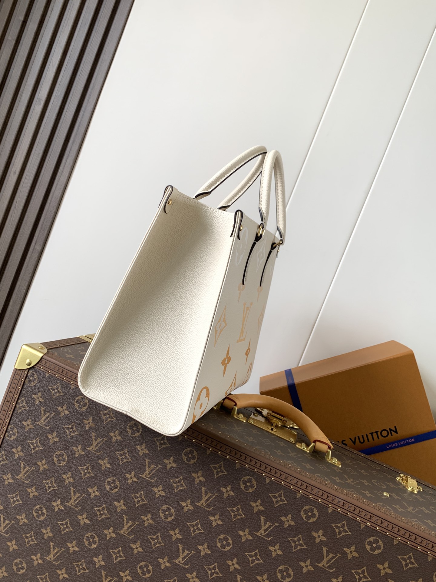 M45717 LV OnTheGo medium handbag - 图片 4