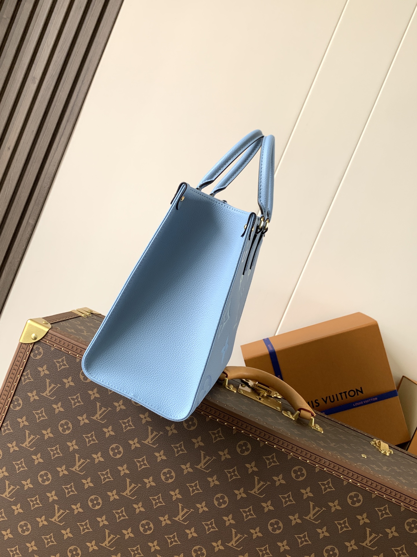 M45718 LV OnTheGo medium handbag - 图片 3