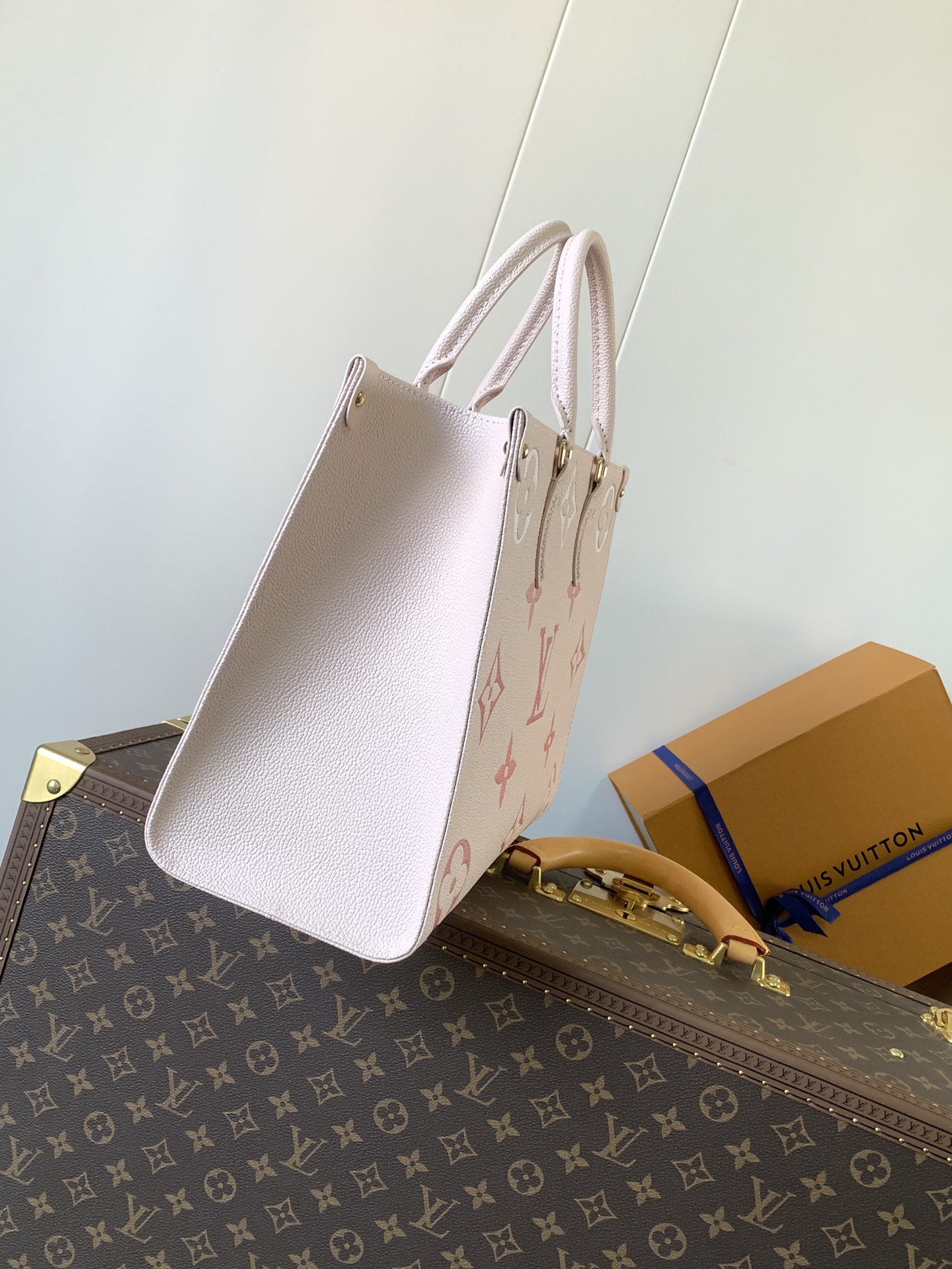 M45719 LV OnTheGo medium handbag - 图片 4