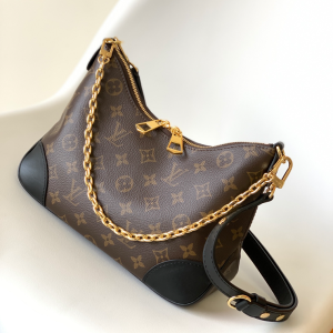 M45831 LV BOULOGNE handbag