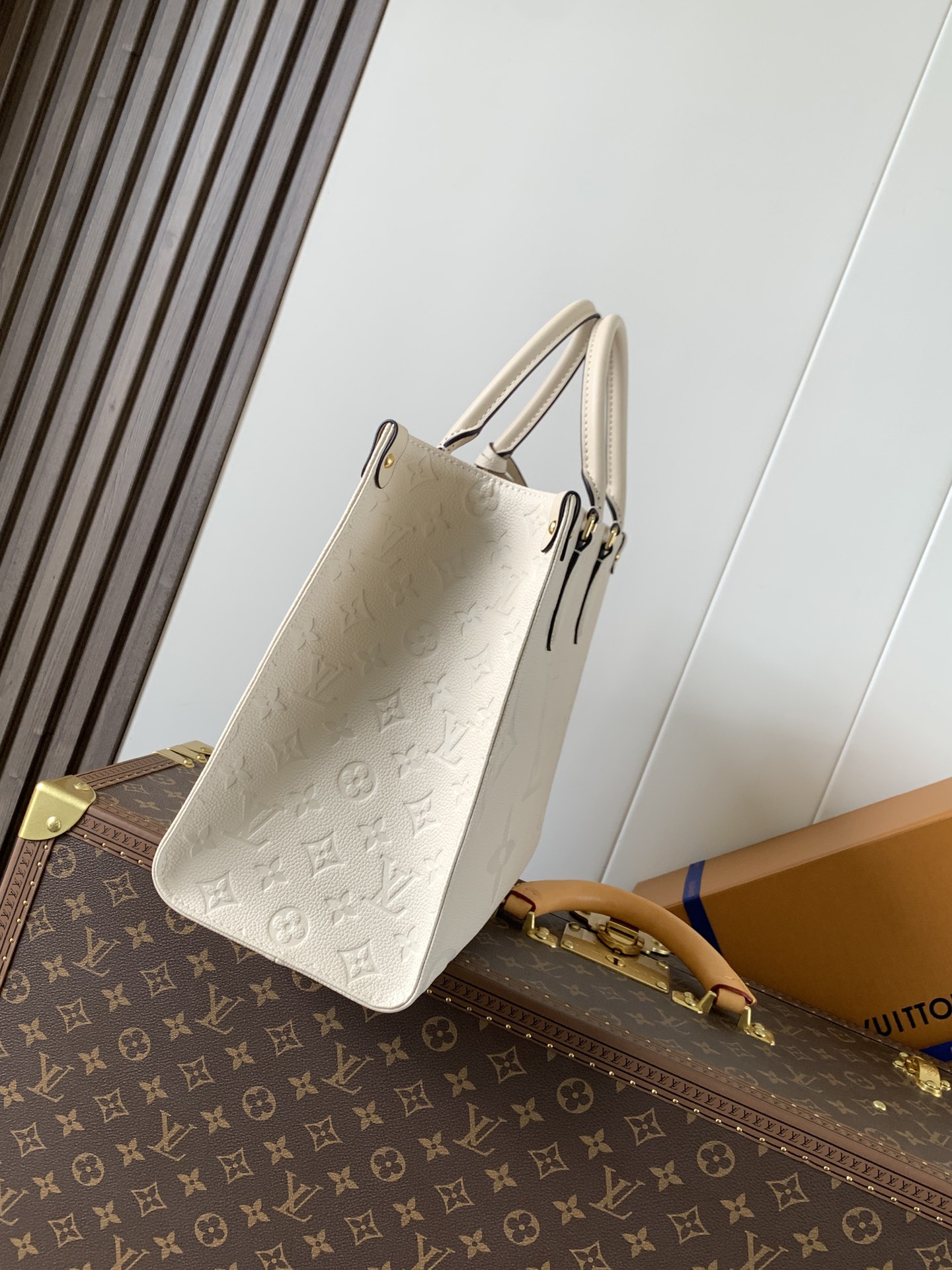 M46531 LV OnTheGo medium handbag - 图片 4