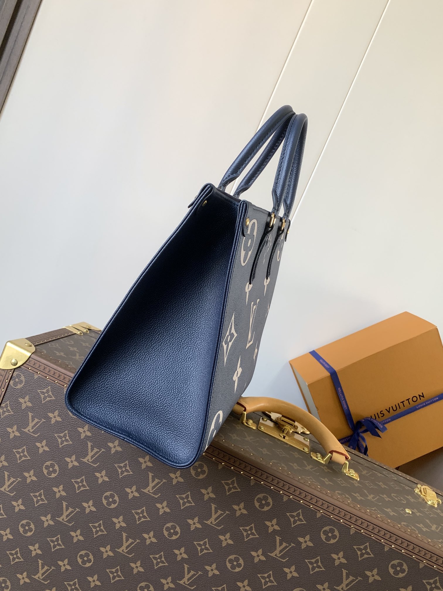 M47084 LV OnTheGo medium handbag - 图片 4