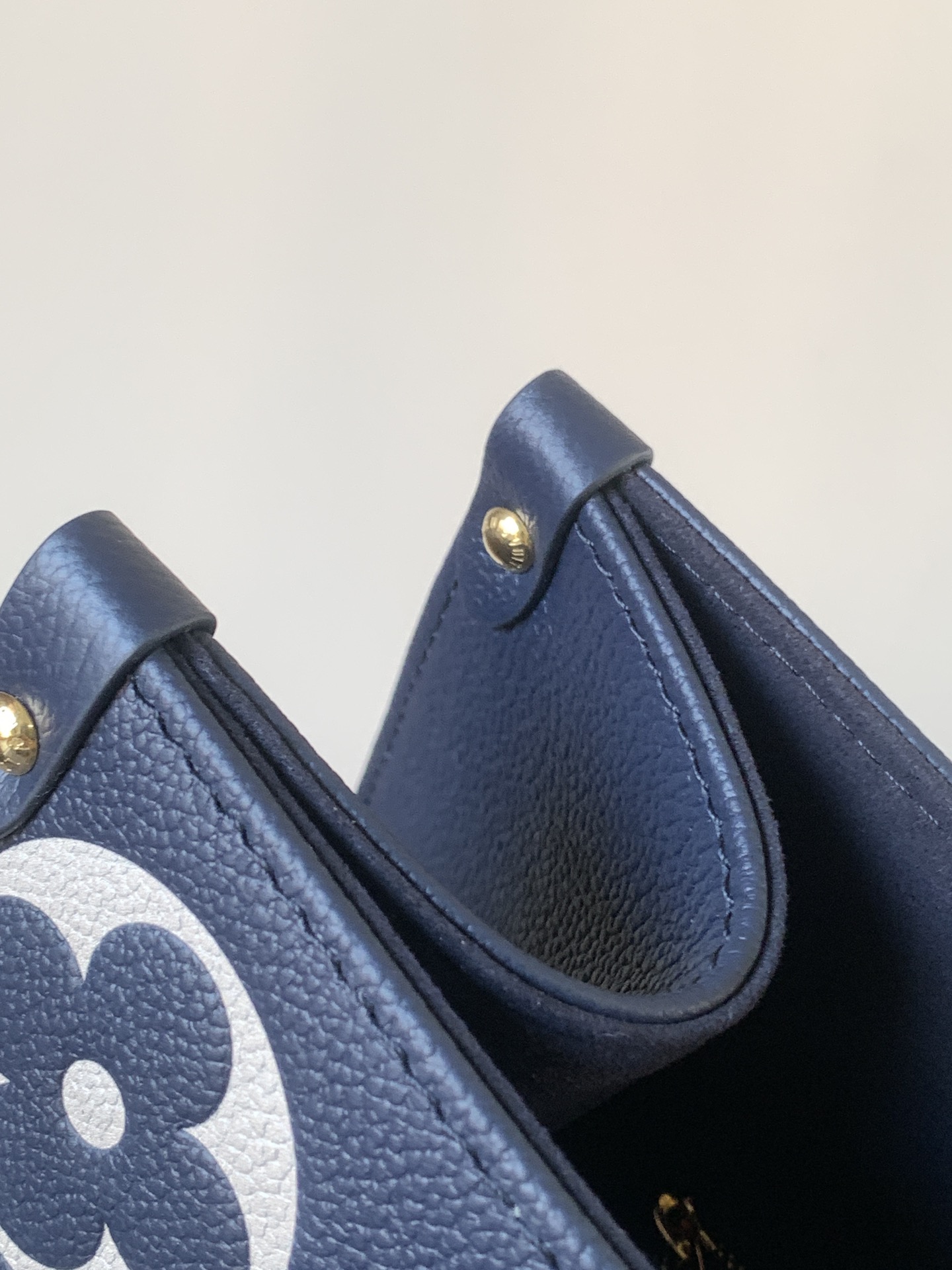 M47084 LV OnTheGo medium handbag - 图片 8