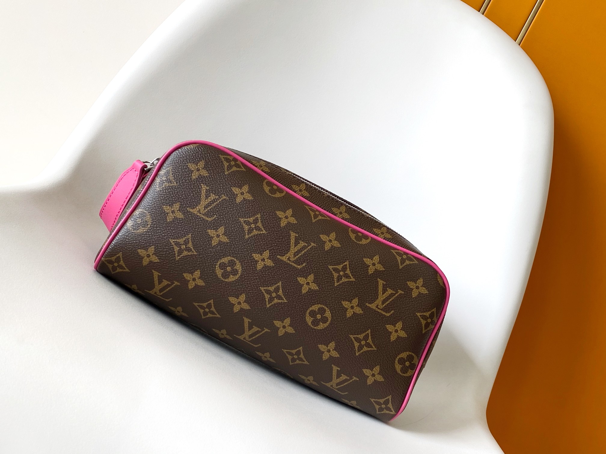 M12641 LV DOPP KIT Toiletry Bag - 图片 2