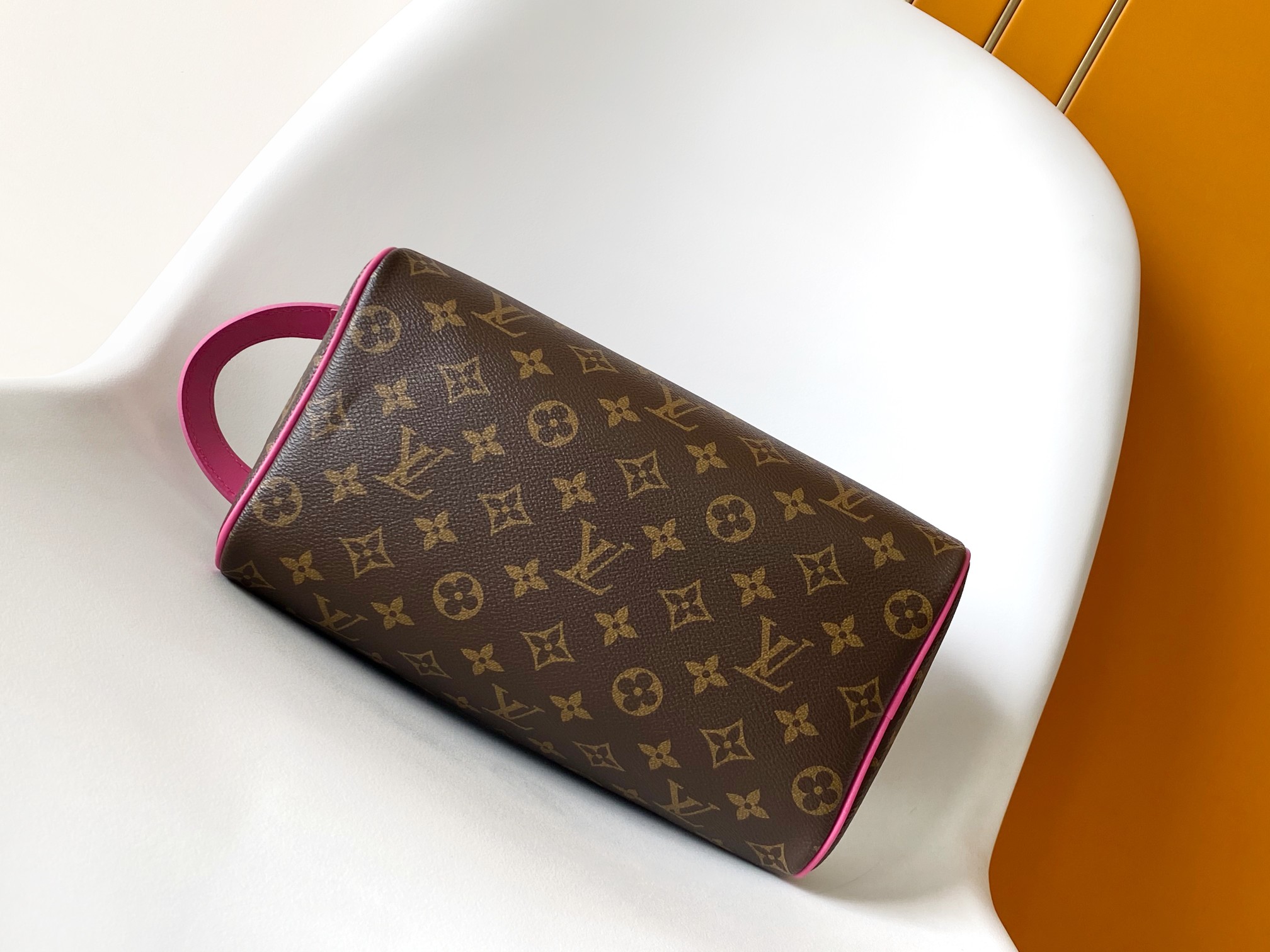 M12641 LV DOPP KIT Toiletry Bag - 图片 8