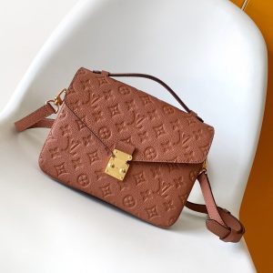 M12711 LV POCHETTE MÉTIS Handbag