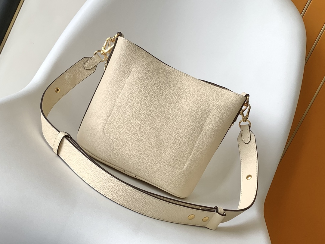 M24638 LV Lock and Walk Bucket Bag - 图片 4