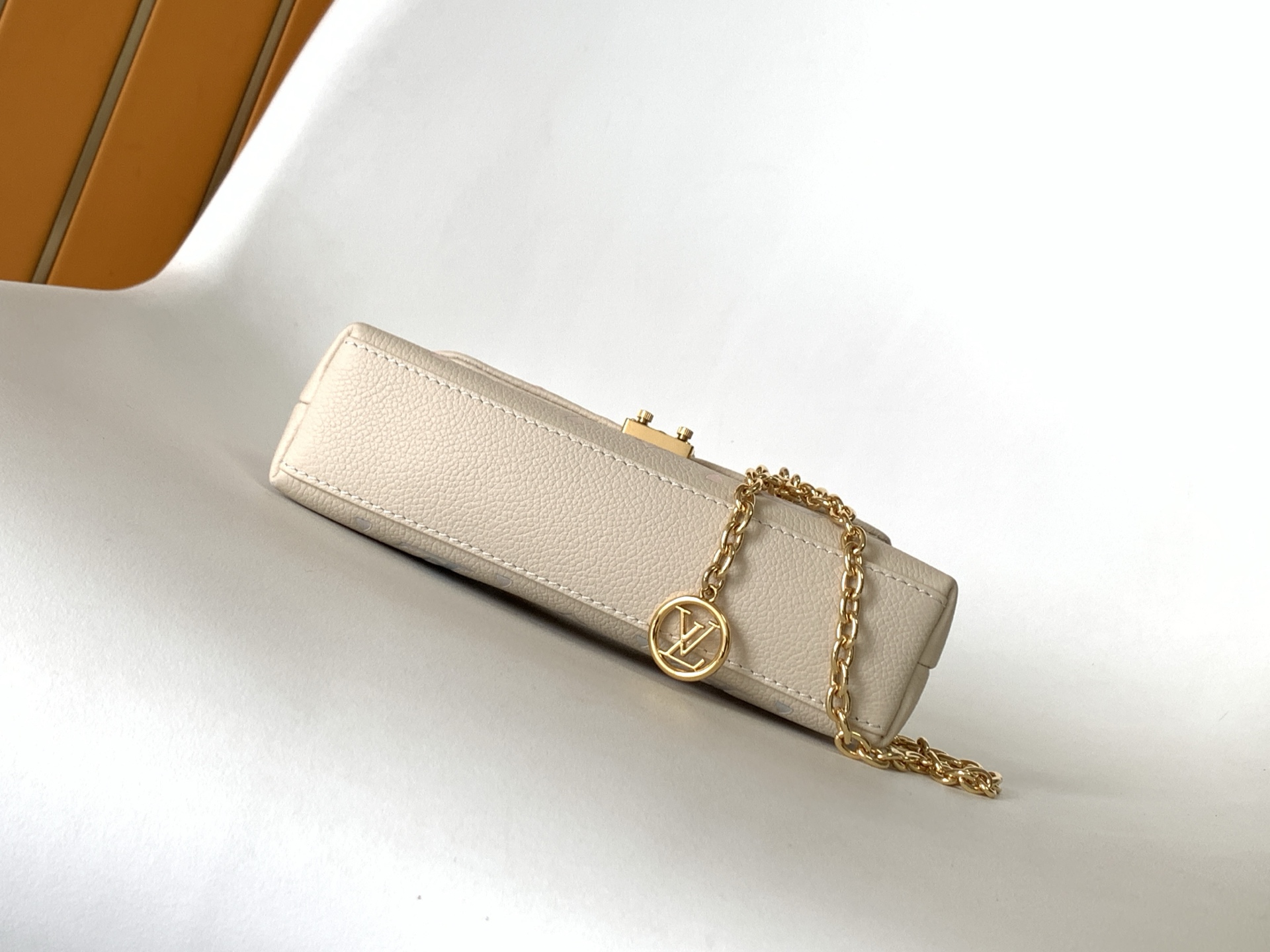 M25596 LV NANO MADELEINE Handbag - 图片 7