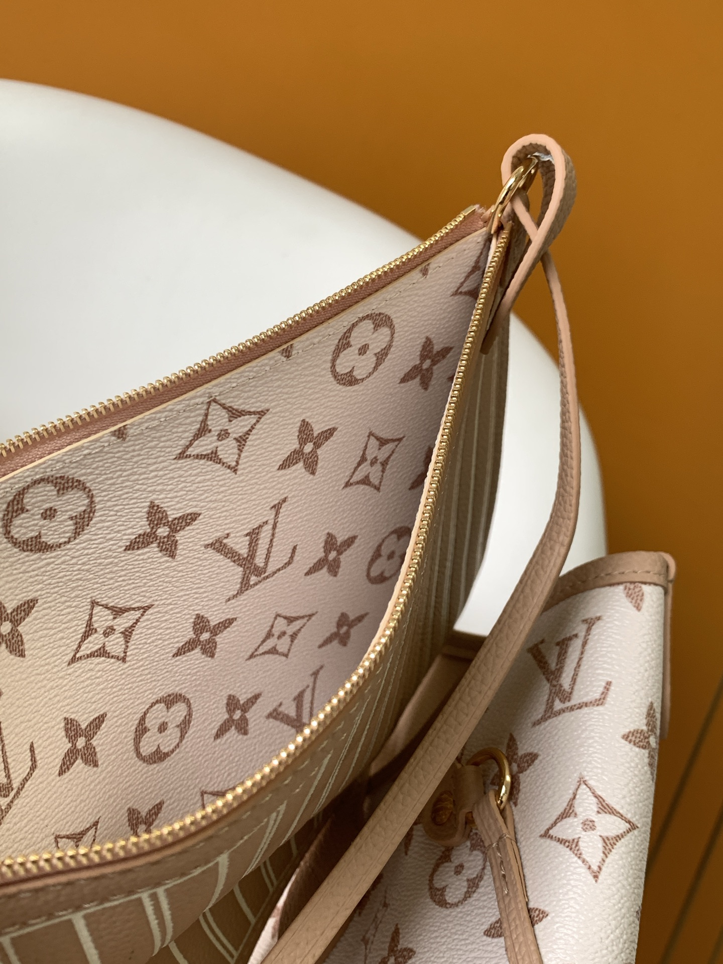 M25665 LV Neverfull Inside Out medium-sized gloves - 图片 8