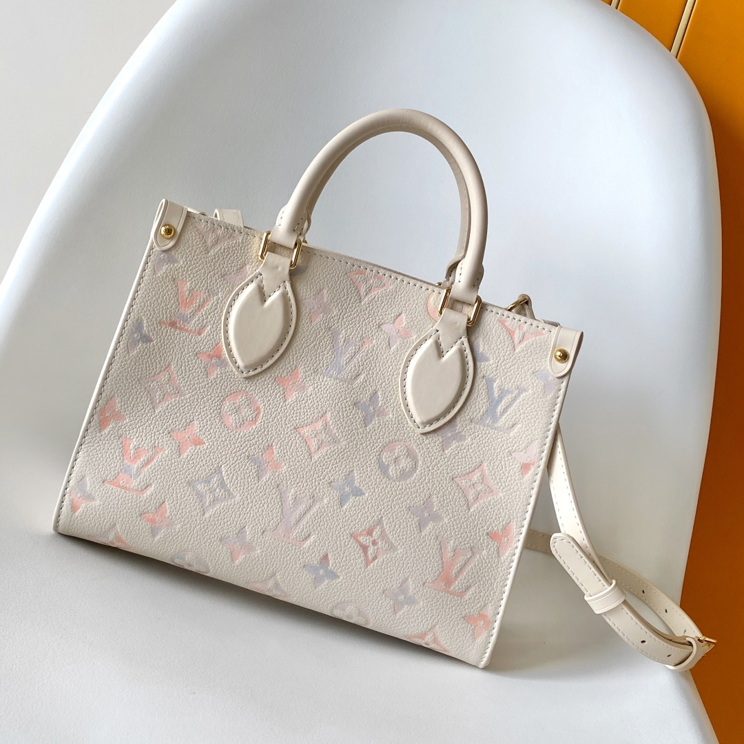M25770 LV ONTHEGO Small Handbag