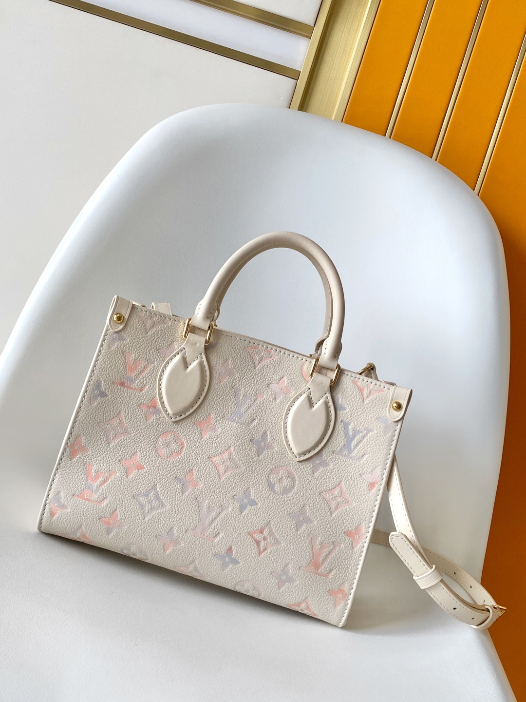 M25770 LV ONTHEGO Small Handbag - 图片 2
