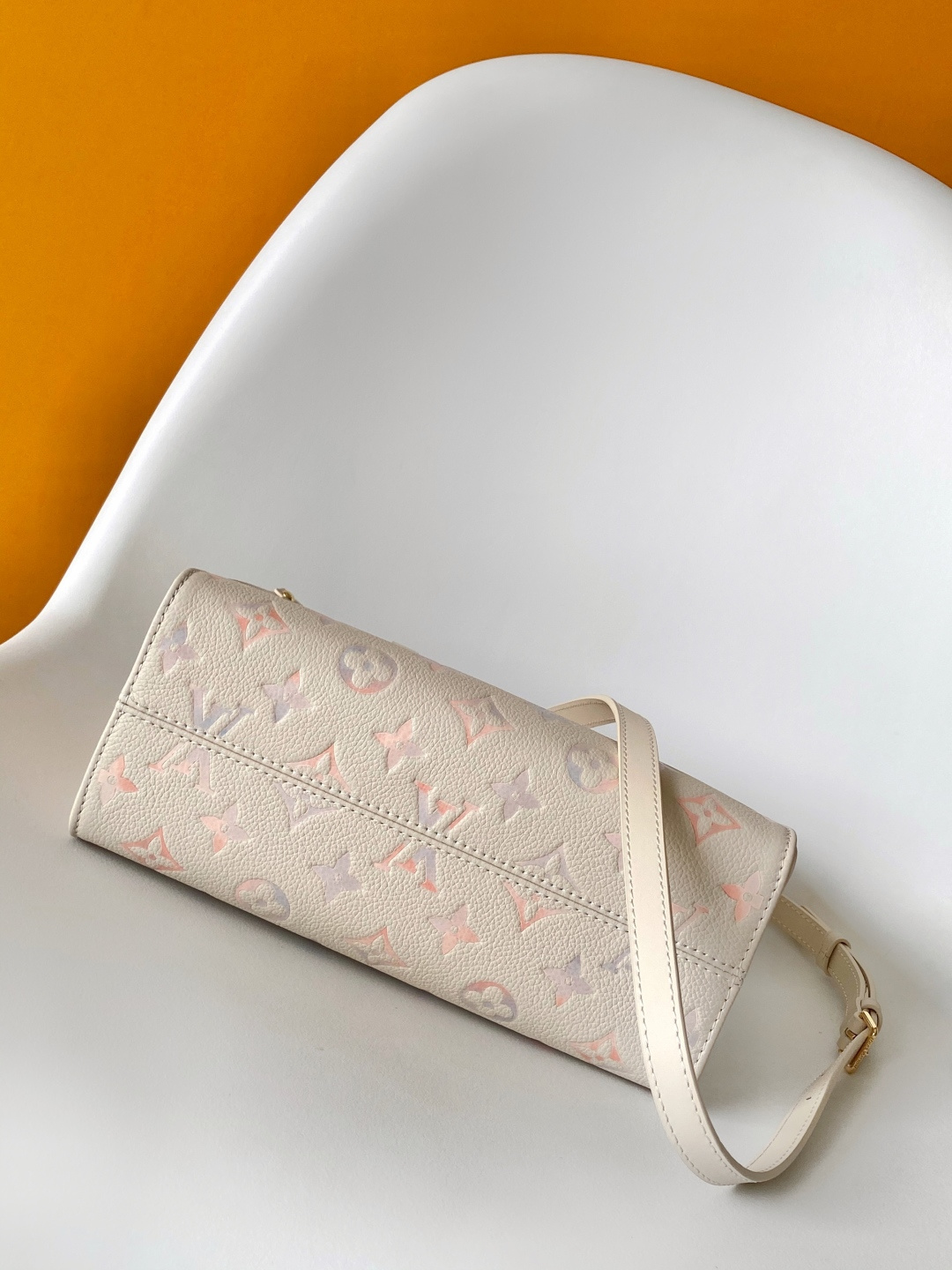 M25770 LV ONTHEGO Small Handbag - 图片 8