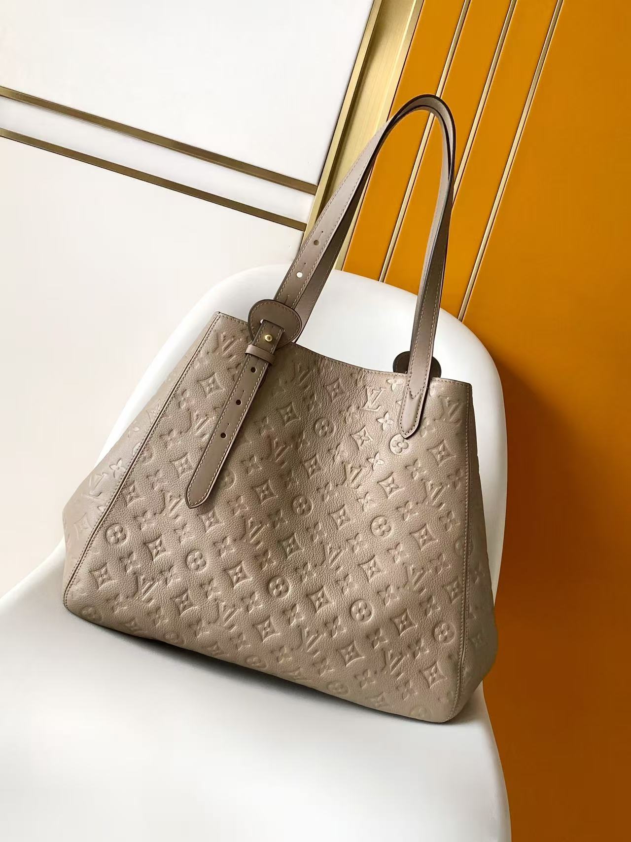 M25889 LV ALL IN ONE Medium Handbag - 图片 9