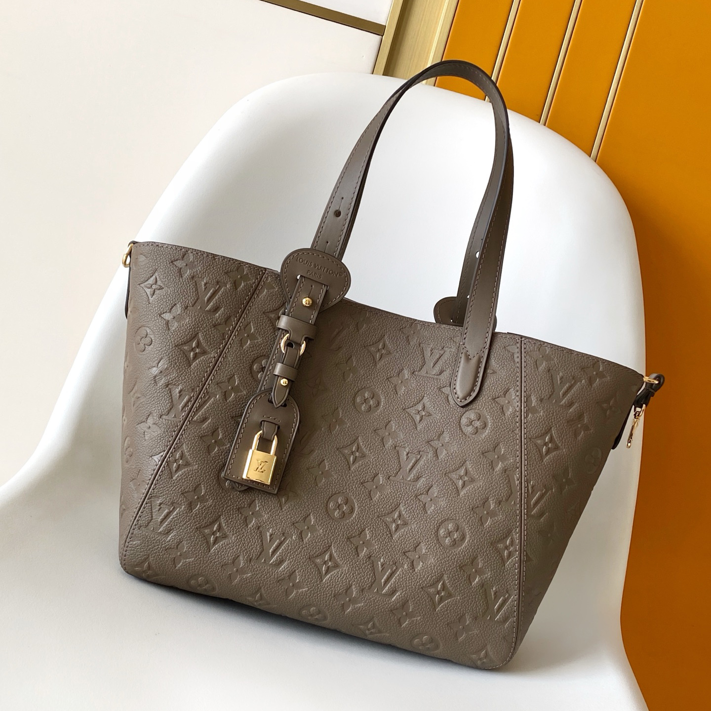 M25890 LV All In One Small Handbag