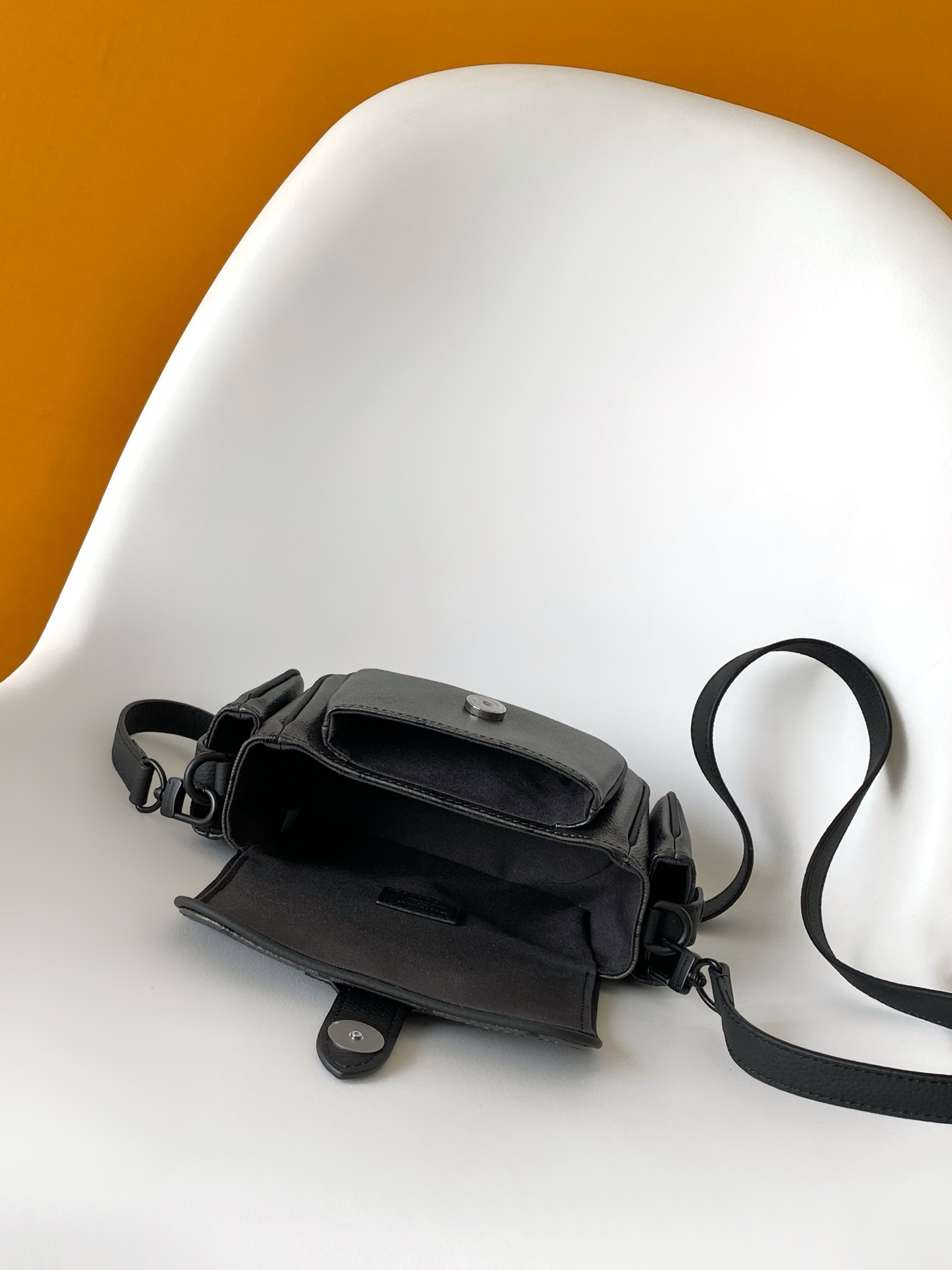M26726 LV CARGO Mini Handbag - 图片 10