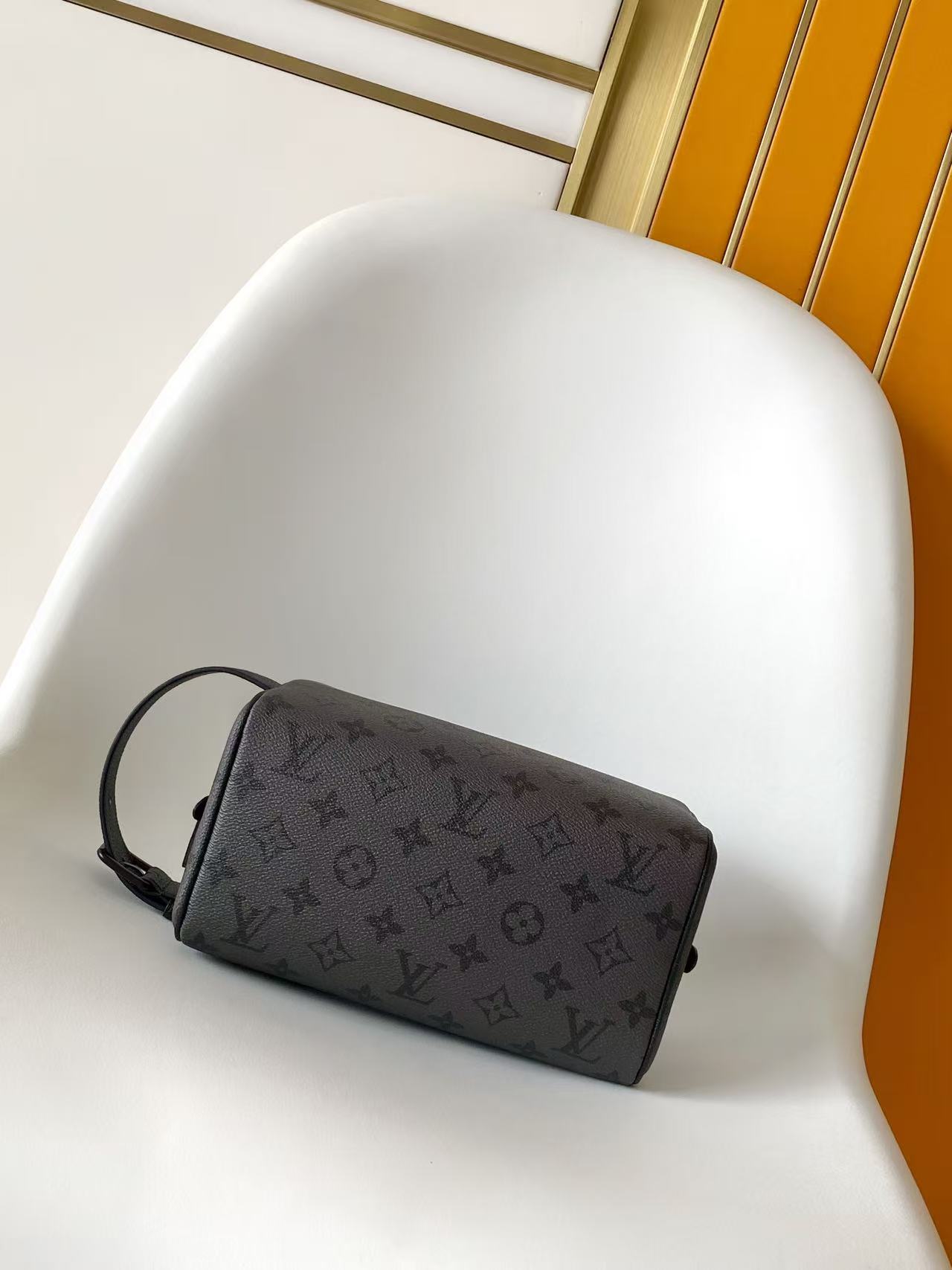 M26810 LV LOCKER DOPP KIT Toiletry Bag - 图片 2