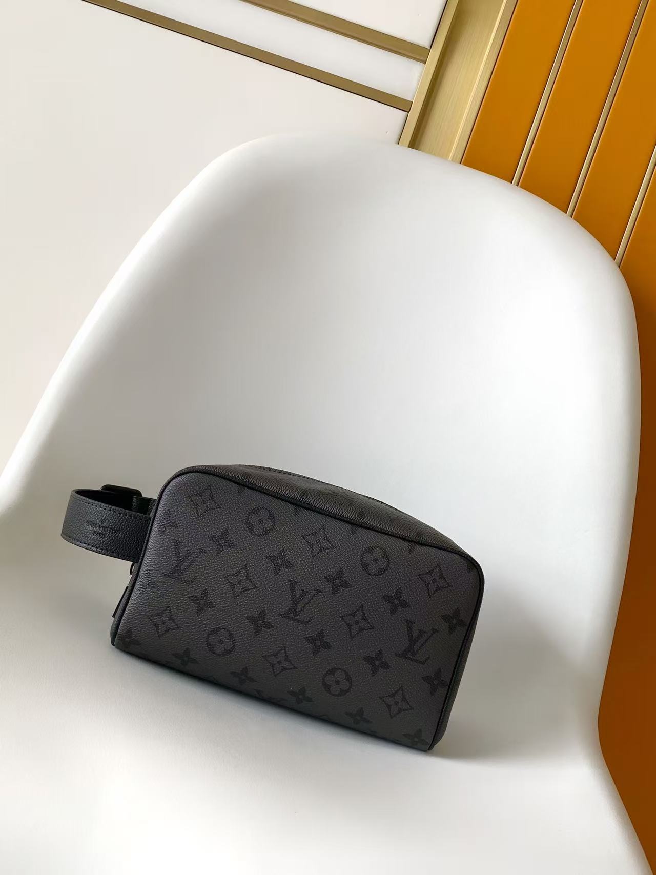 M26810 LV LOCKER DOPP KIT Toiletry Bag - 图片 3