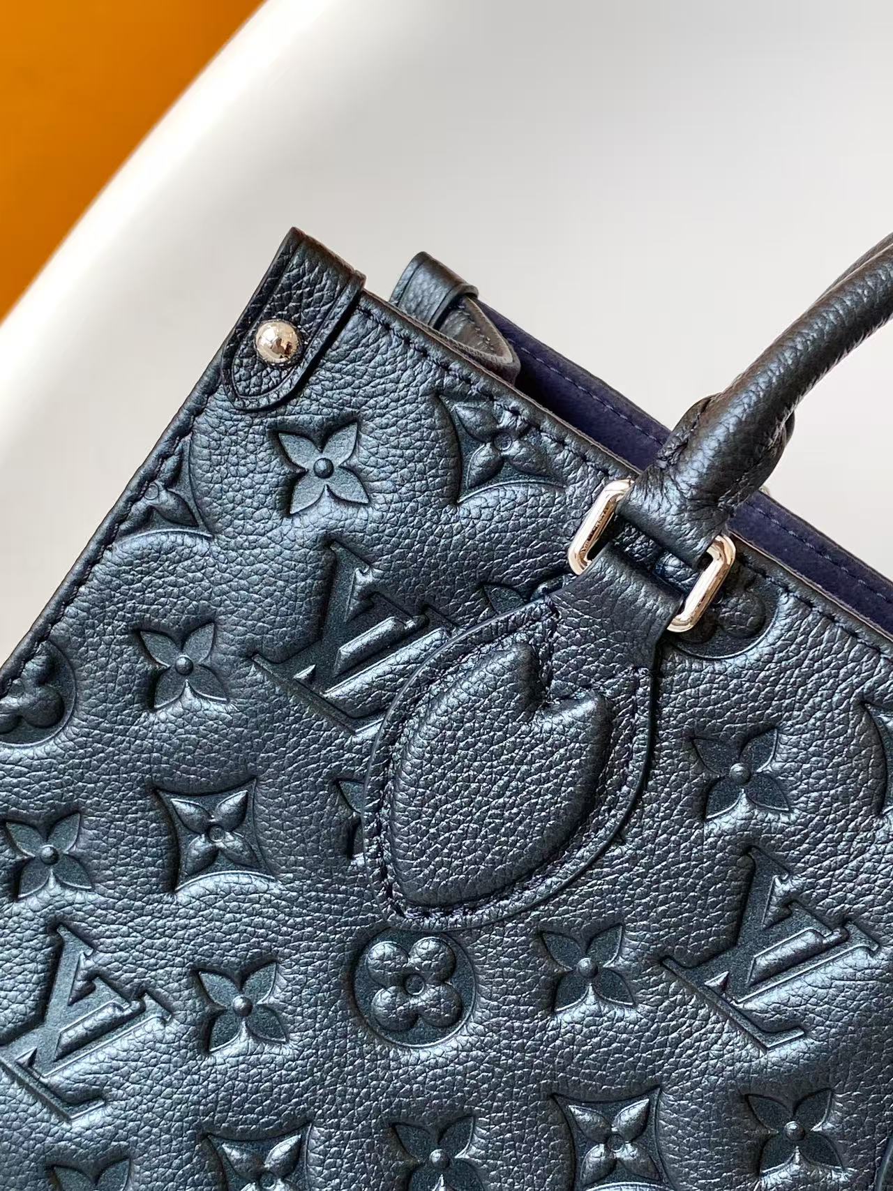 M27042 LV OnTheGo Tote - 图片 10