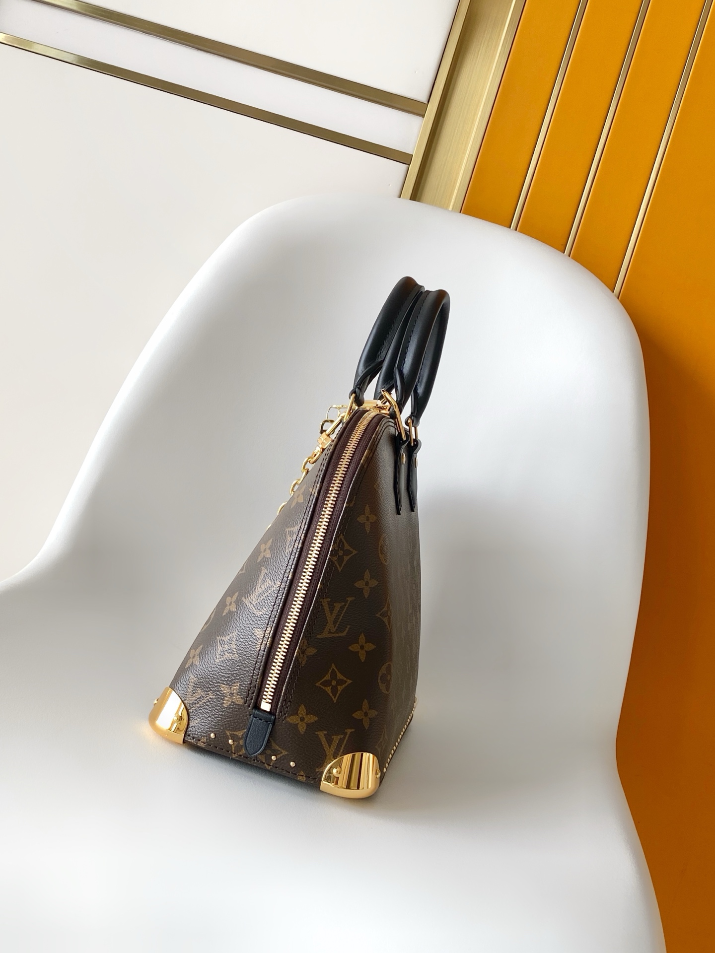 M27216 LV ALMA Trunk Small Handbag - 图片 8