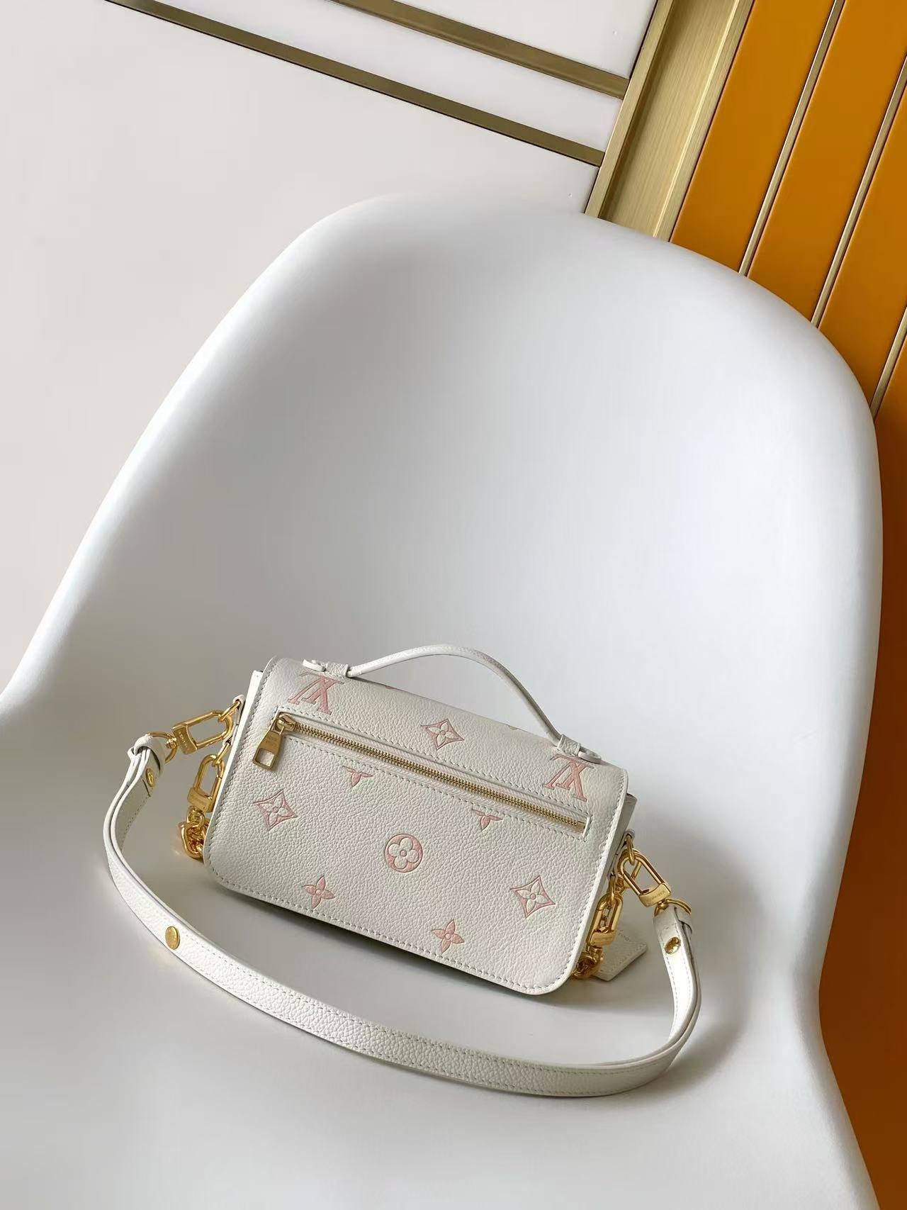 M27575 LV POCHETTE MÉTIS EAST WEST - 图片 9