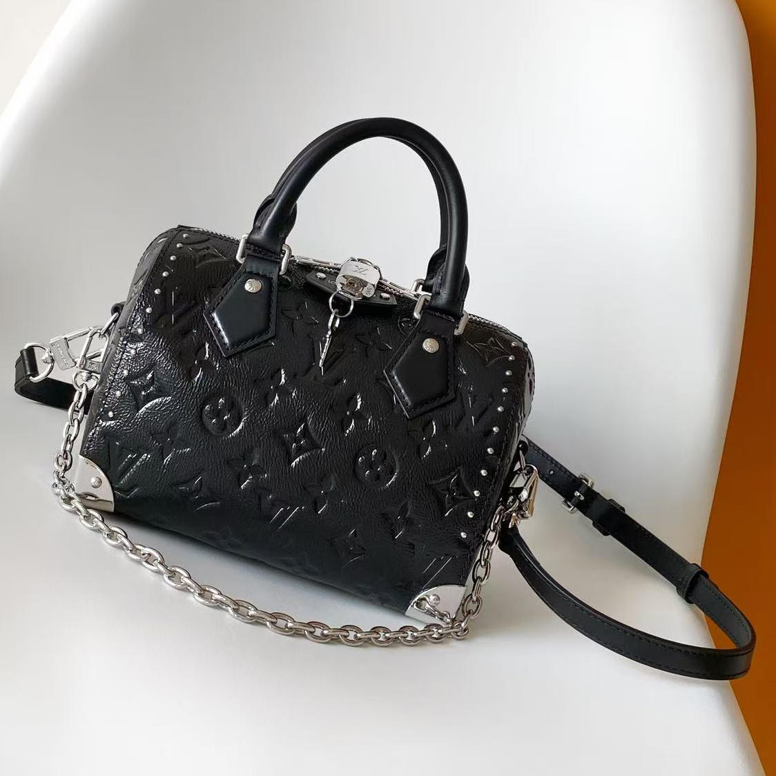 M27921 LV SPEEDY TRUNK 20