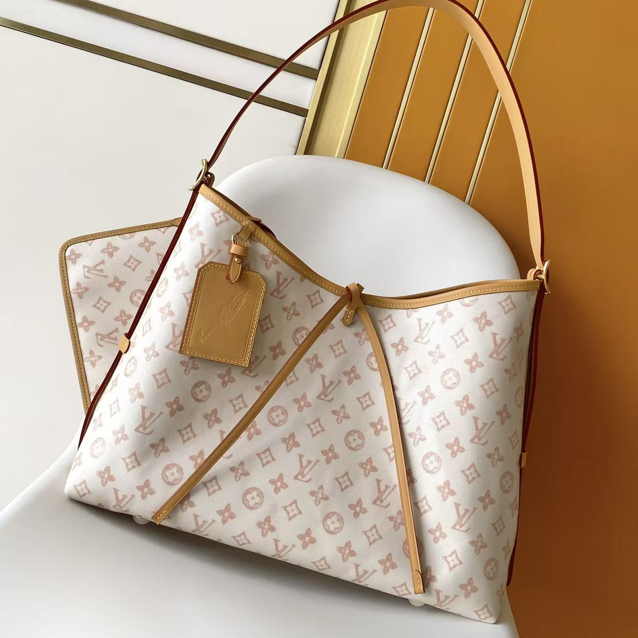 M27948 LV CARRYALL Medium Handbag