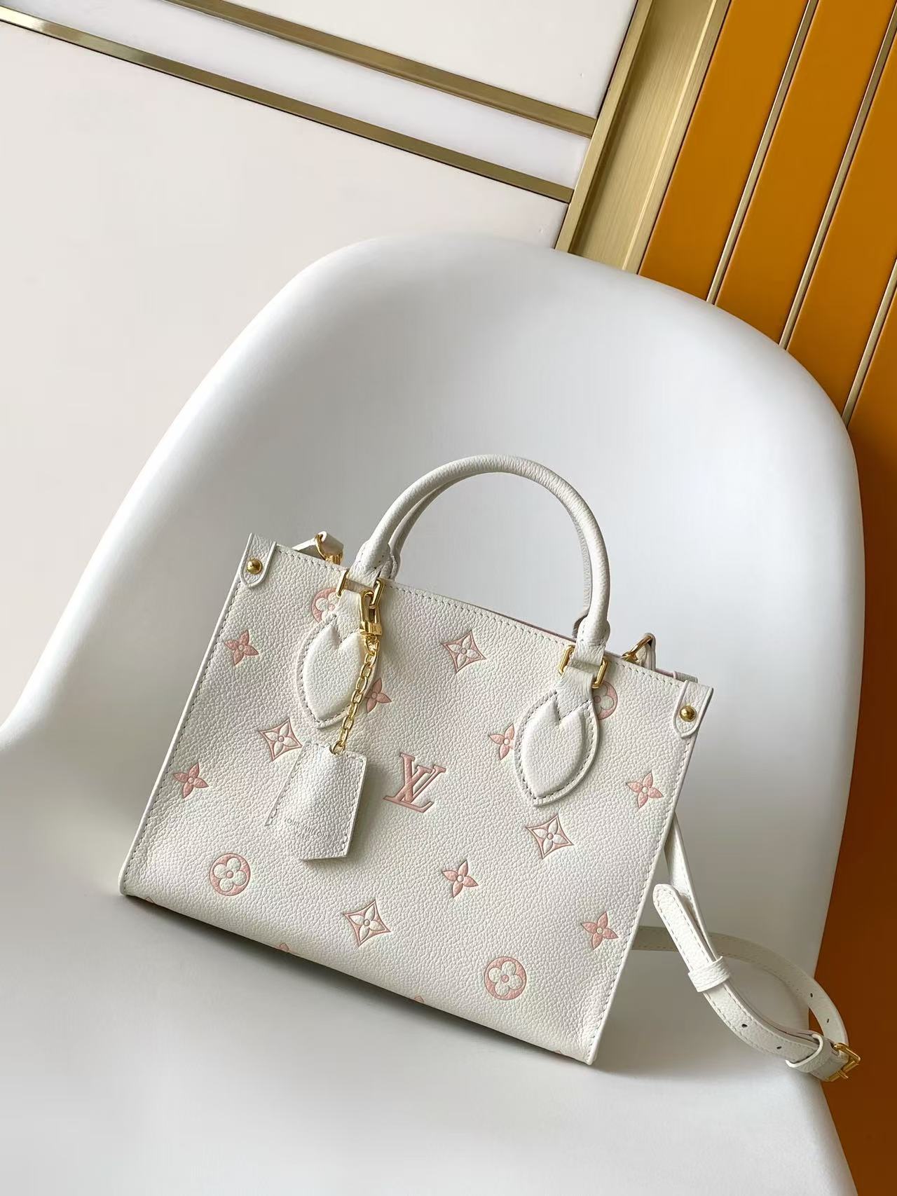 M28313 LV ONTHEGO Small Handbag - 图片 2