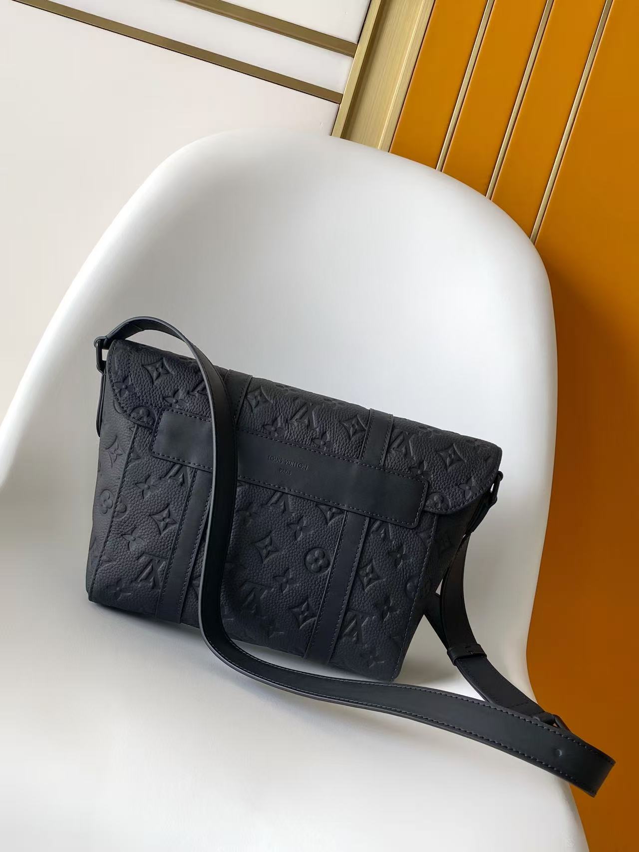 M28324 LV Christopher messenger bag - 图片 8