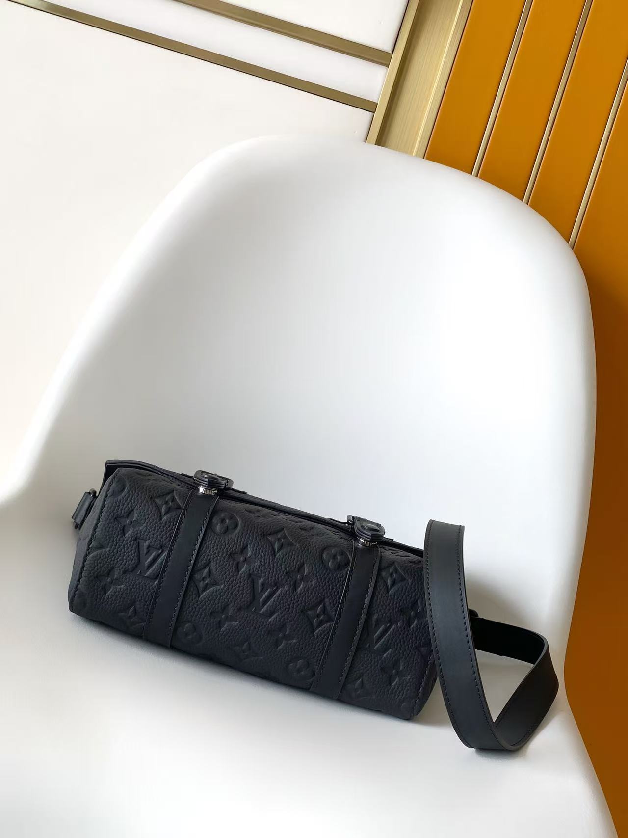M28324 LV Christopher messenger bag - 图片 7