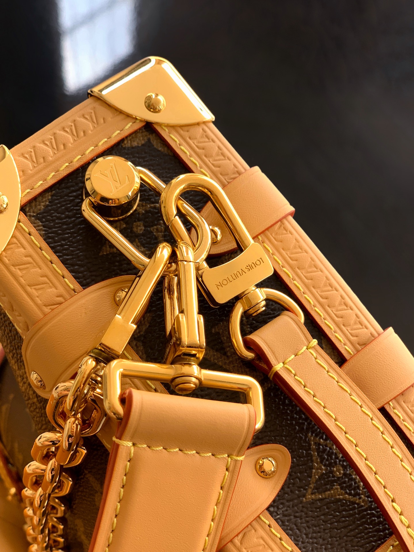 M28385 LV SIDE TRUNK EAST WEST Medium Handbag - 图片 4