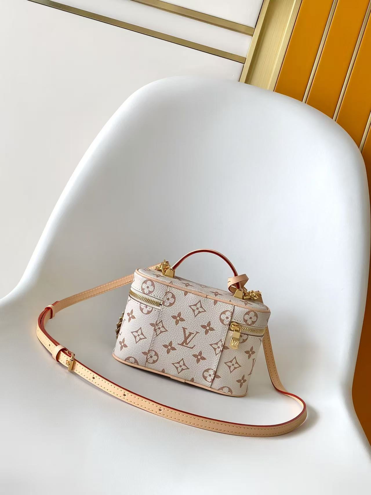 M29782 LV VANITY CHAIN POUCH - 图片 7