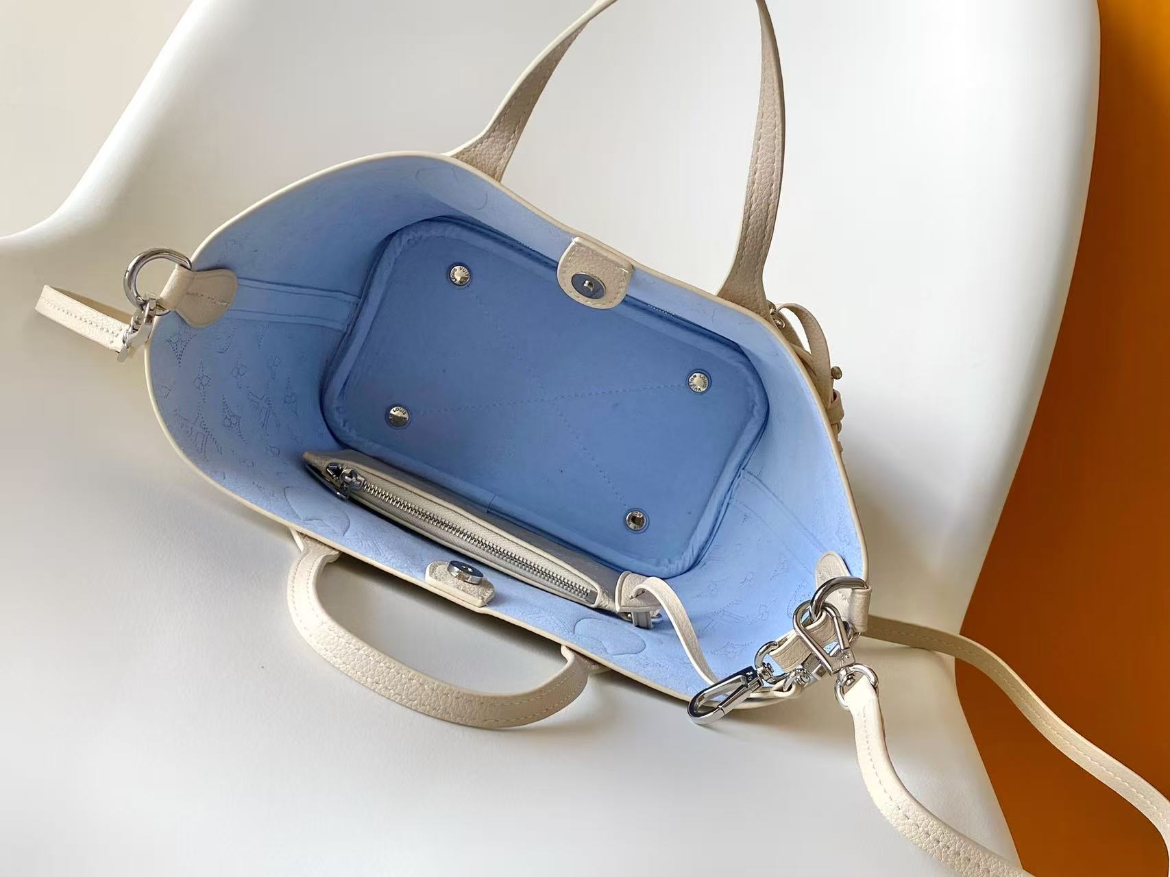 M29900 LV Blossom Small Handbag - 图片 3