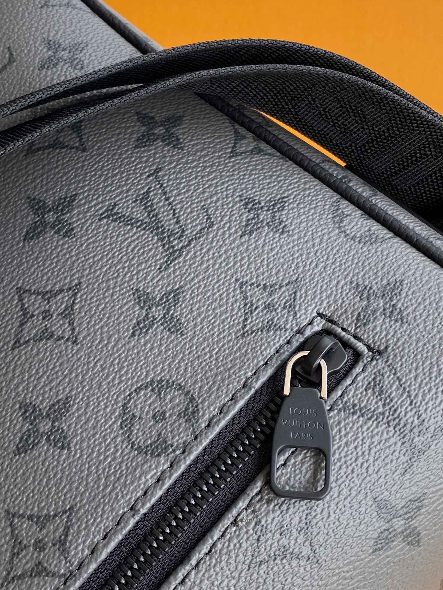 M2A192 LV Bastille Mini Messenger Bag - 图片 6