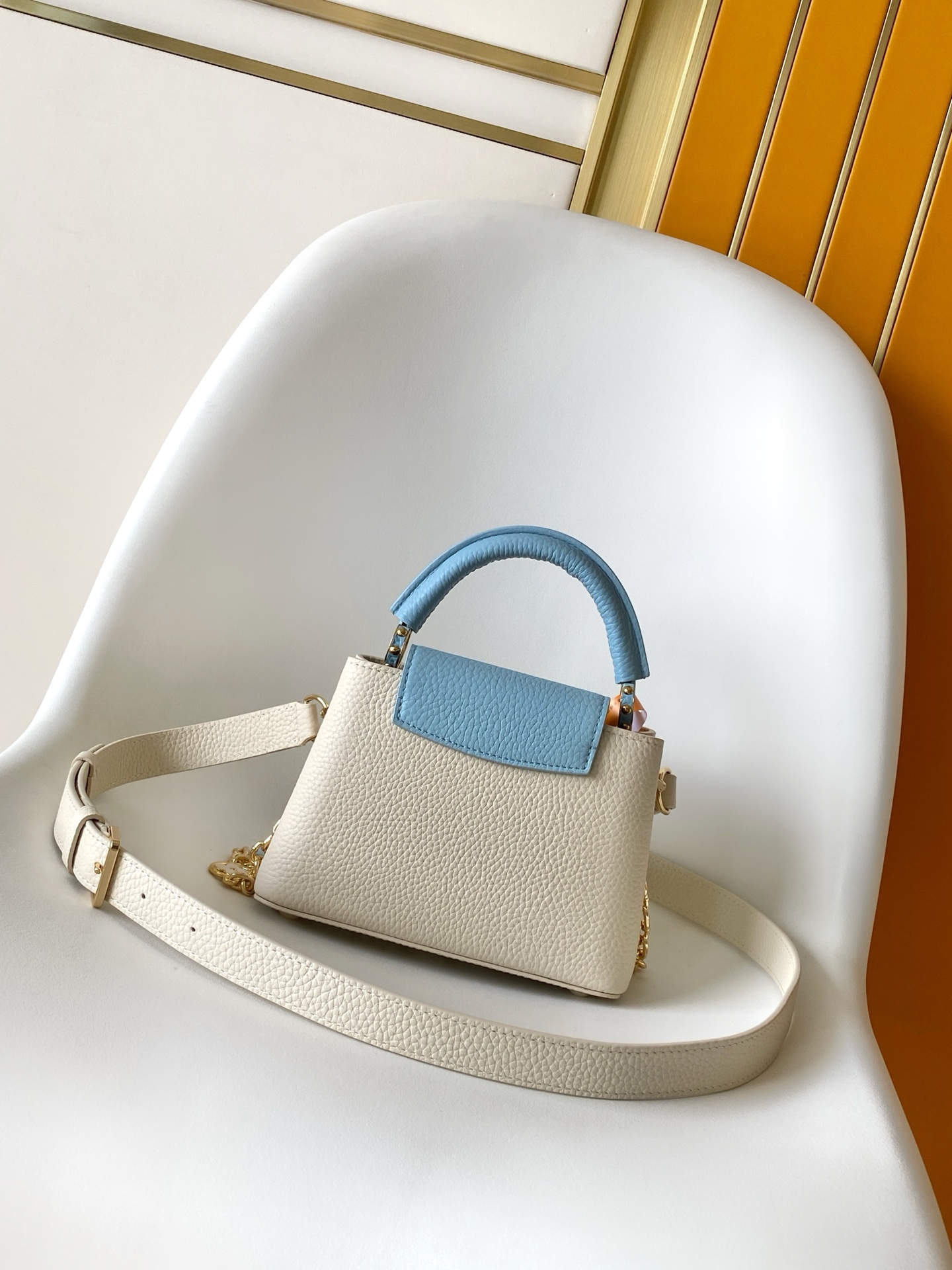 M2A443 LV Capucines Mini Handbag - 图片 6